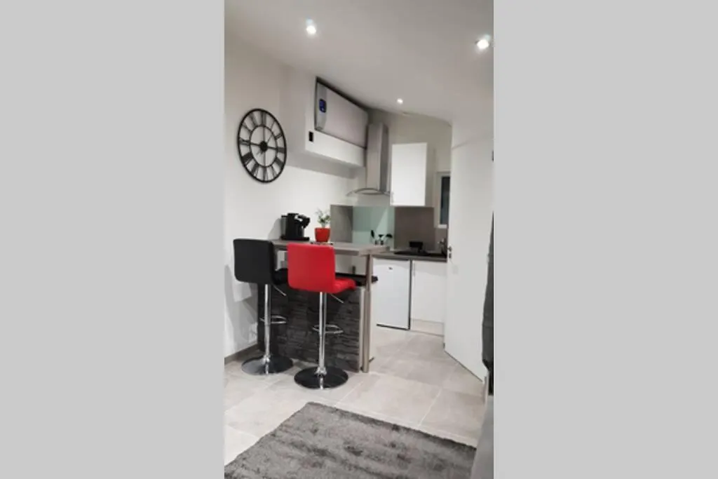 Appartement Petit Cocon Cosy avec Terrasse à Gignac-la-Nerthe